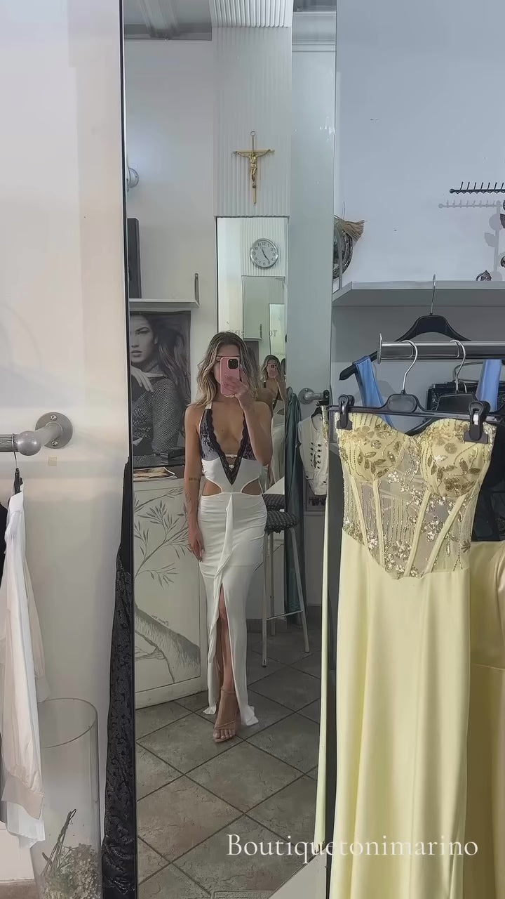 Abito lungo bianco Ibiza- Dettaglio pizzo nero e cut out